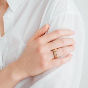 Aurate 14K Yellow Gold Closed Flower Ring, size 4.5 NEW